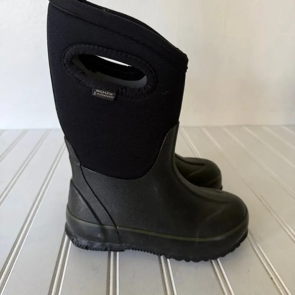 Bogs Kids Classic High Handles boots black cutout handles toddler size 10